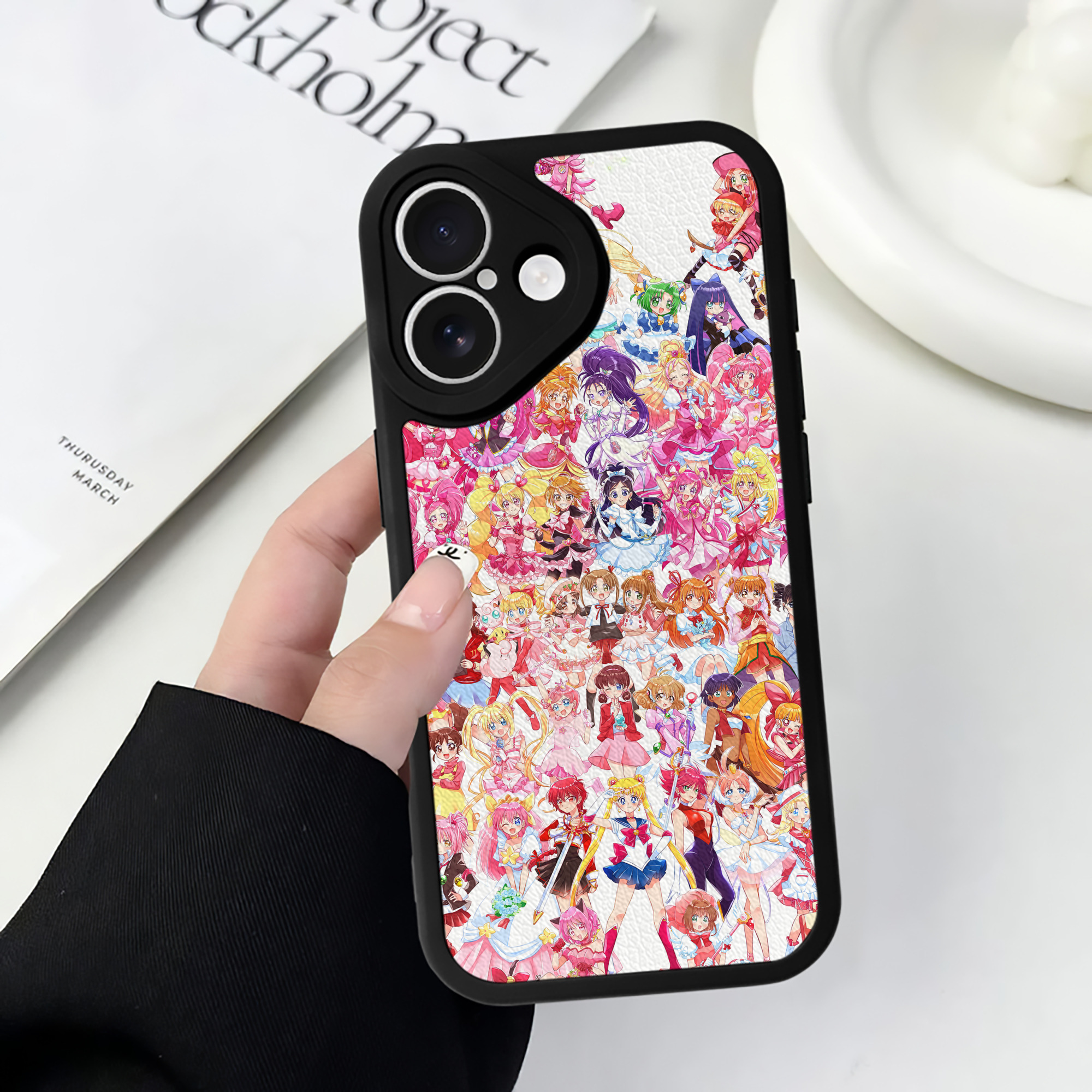 （画像用） 美少女戦士セーラームーン Sailor Moon 【iPhone 16シリーズ対応】シリコンスマホケース（レザー調） 材質：シリコン